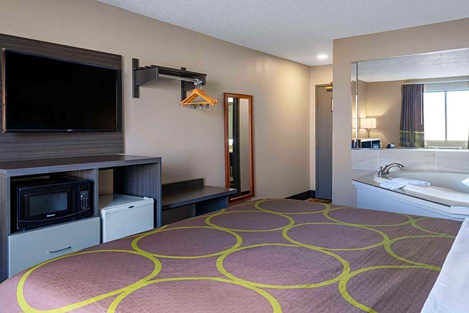 Super 8 by Wyndham Merrillville/Gary Area