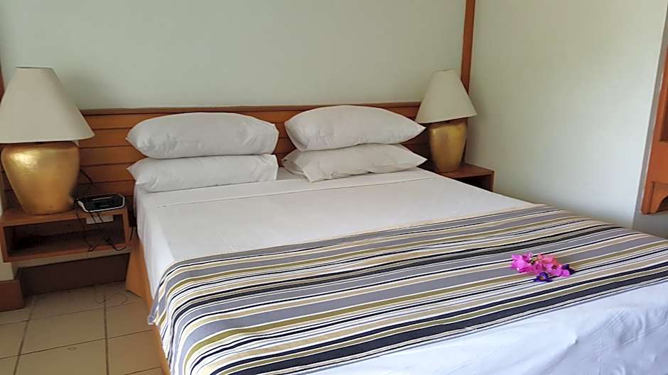 Hexagon International Hotel, Villas & Spa