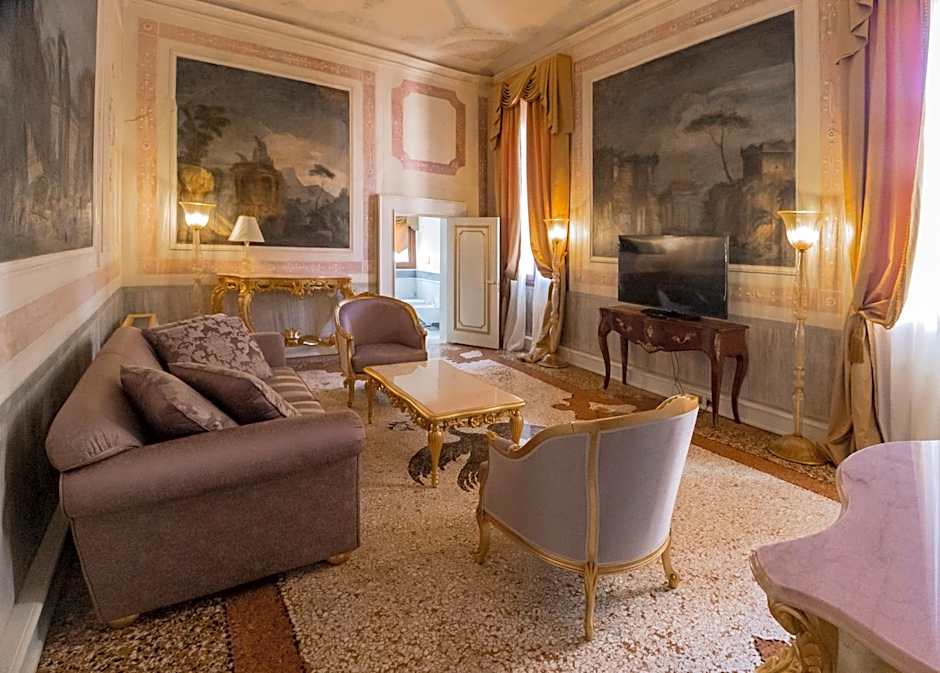 Ca' Bonfadini Historic Experience