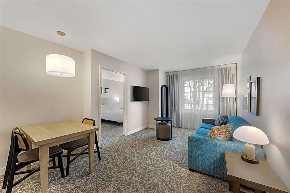 Sonesta ES Suites Austin The Domain Area
