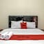 RedDoorz Plus Syariah @ Hotel Indonesia Kajen