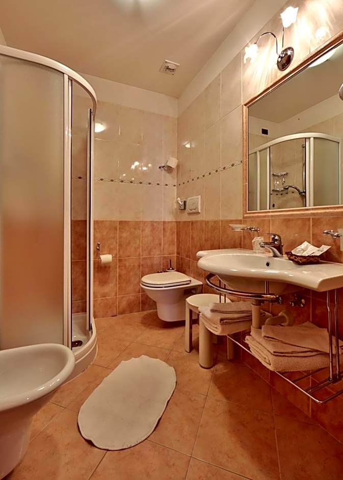 Hotel Fai