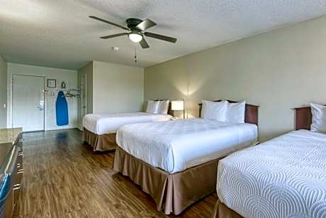 Triple Room with Bathroom