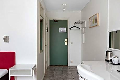Economy Single Room with Single Bed - Non-Smoking