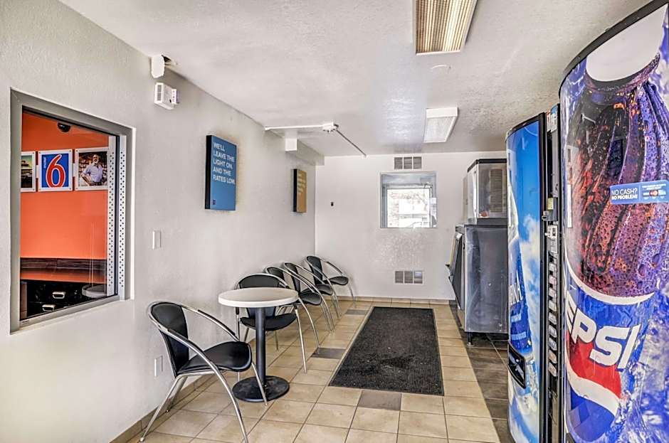 Motel 6 Fort Collins, CO