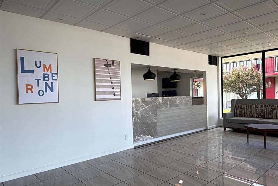 Travelodge by Wyndham Lumberton