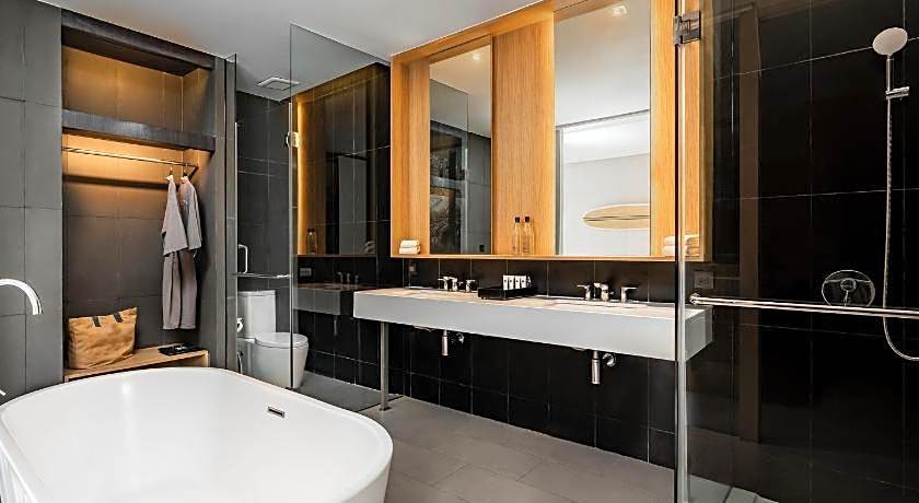 Cross Pattaya Oceanphere