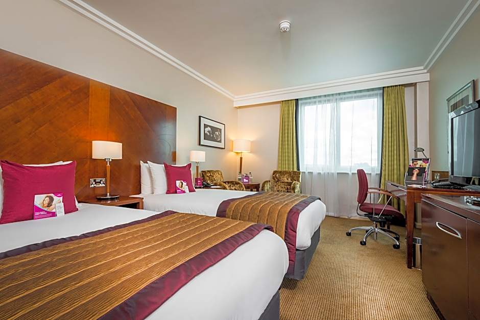 Photo 1 of 3 of Standard 2 Twin Beds