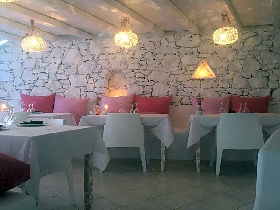 Apsenti couples only