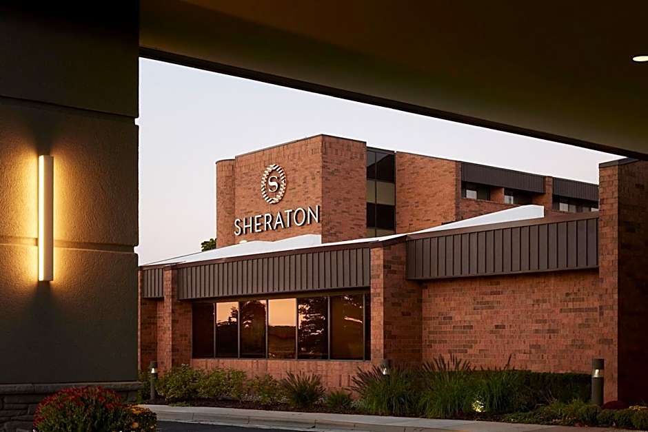 Sheraton Grand Rapids Airport Hotel