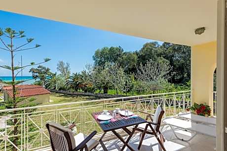 Family Apartment with Sea View