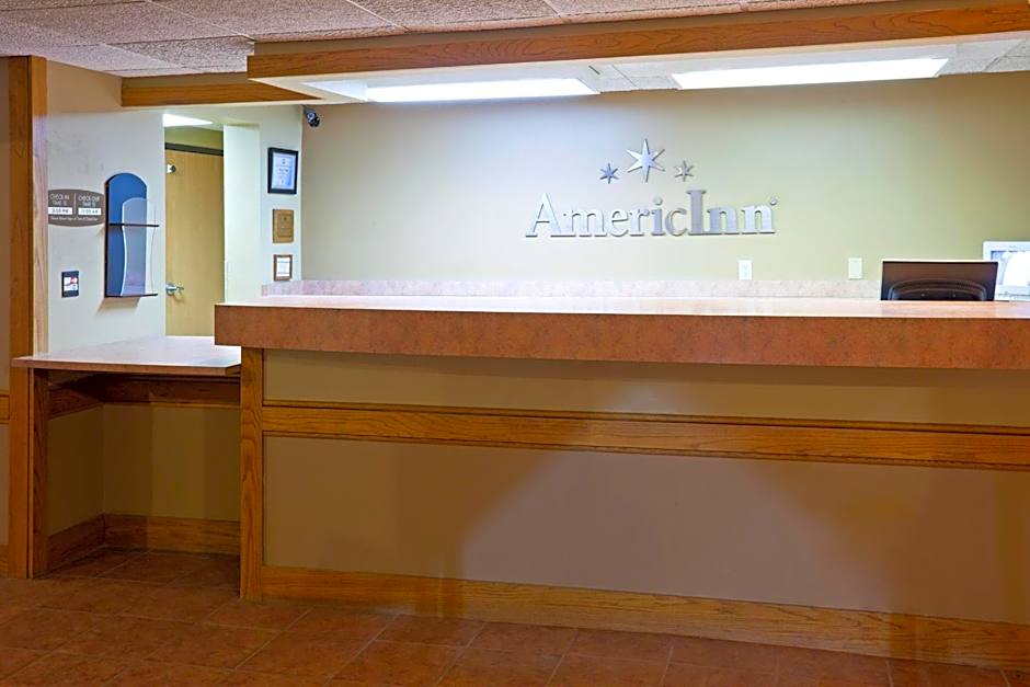AmericInn by Wyndham Blue Earth