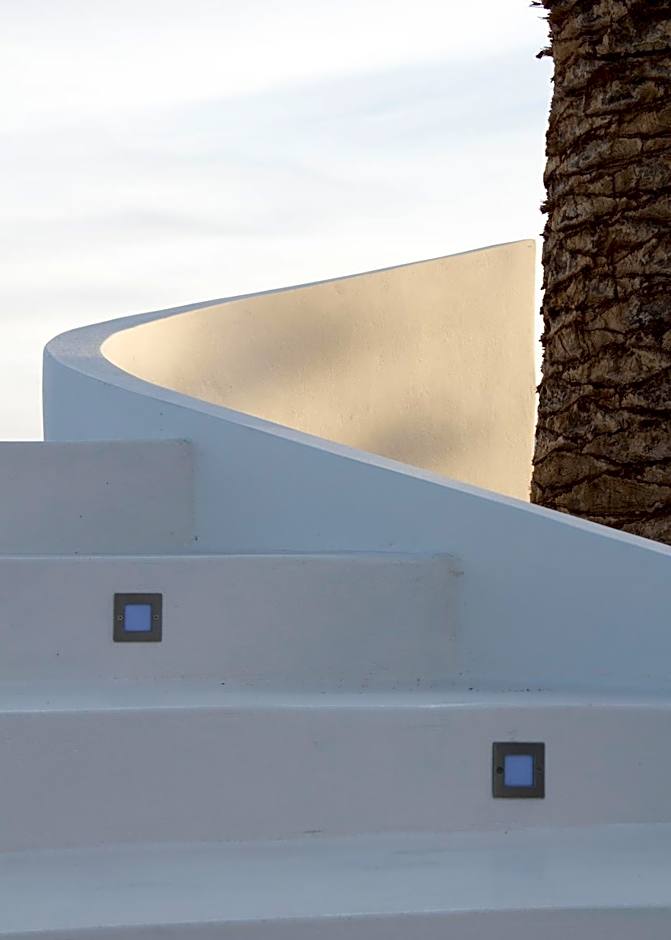 Byzantio Beach Suites & Wellness