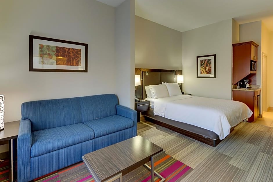 Holiday Inn Express Hotel & Suites Dayton-Centerville