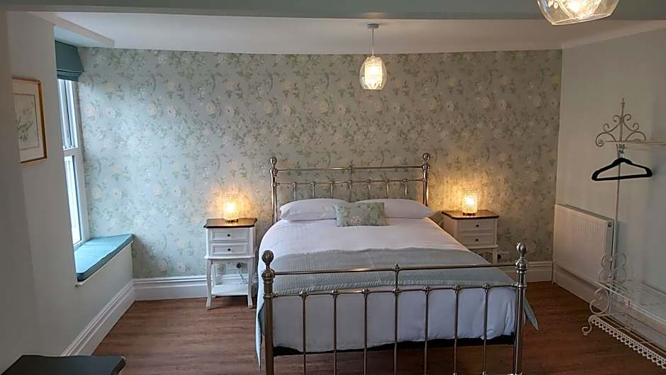 Riverbank Bed and Breakfast