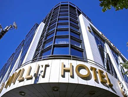 Deluxe Suite Double