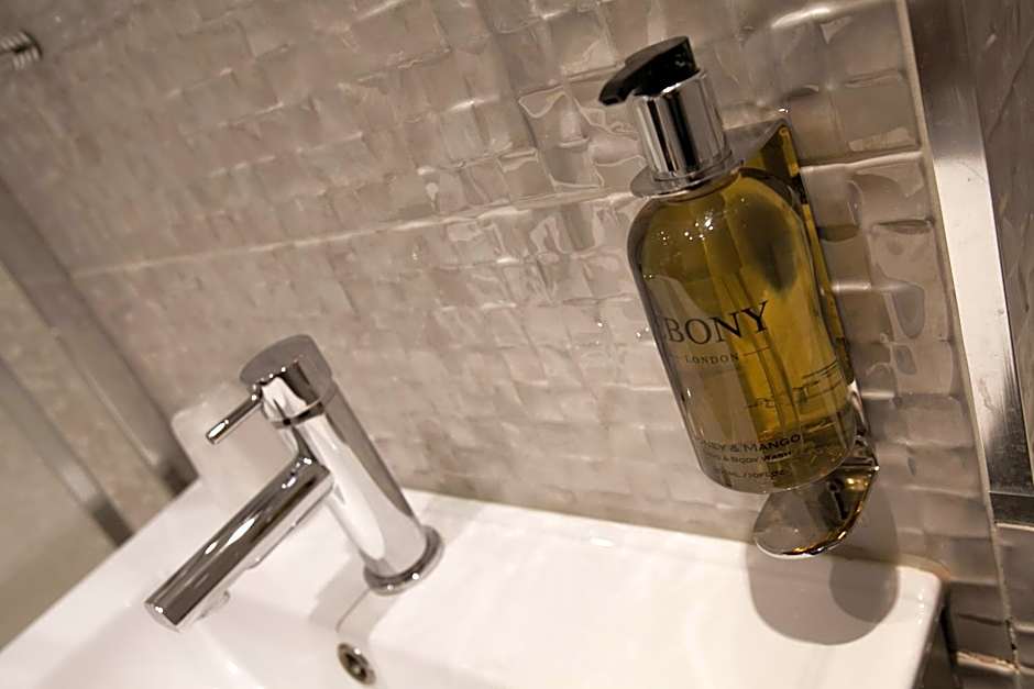 Best Western Chiswick Palace & Suites London