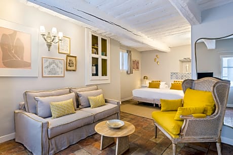 Double Deluxe Room