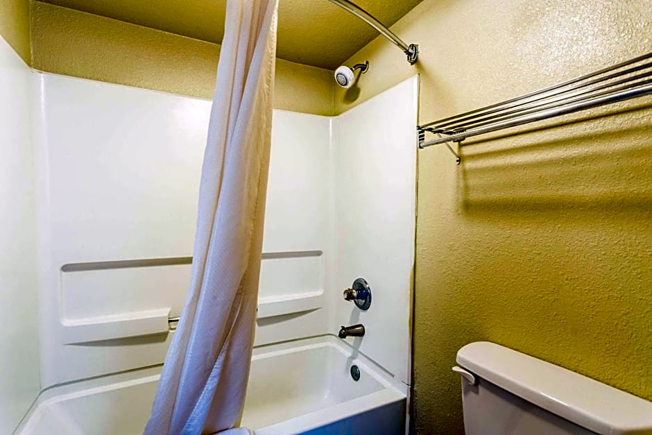 Econo Lodge Homewood - Birmingham – Birmingham, AL