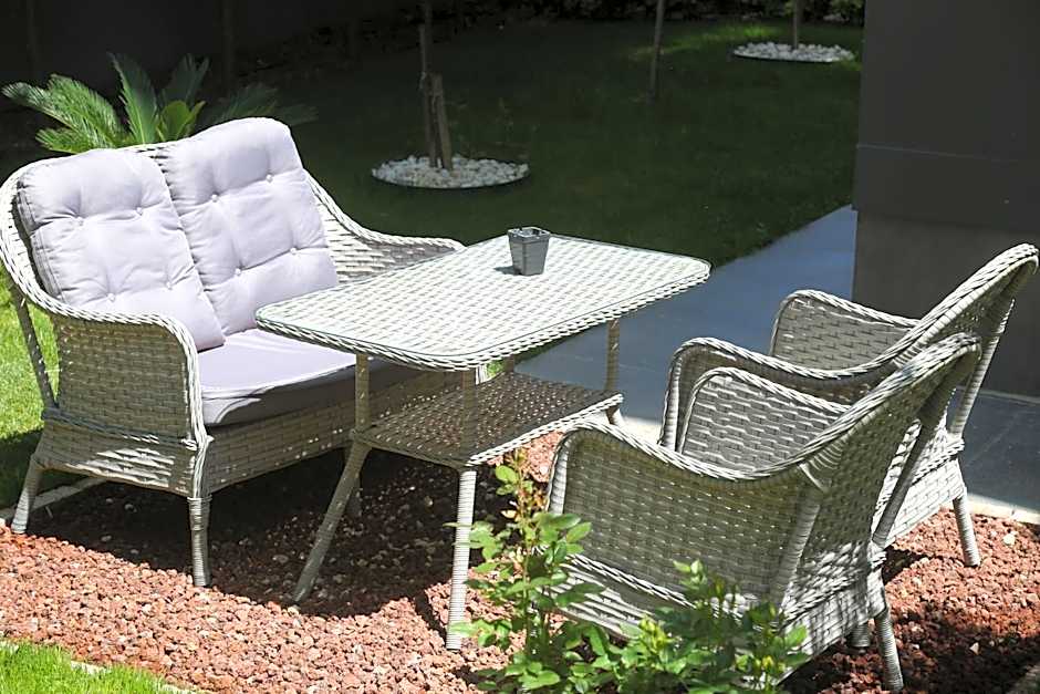 YOUR HOUSE Apart Otel