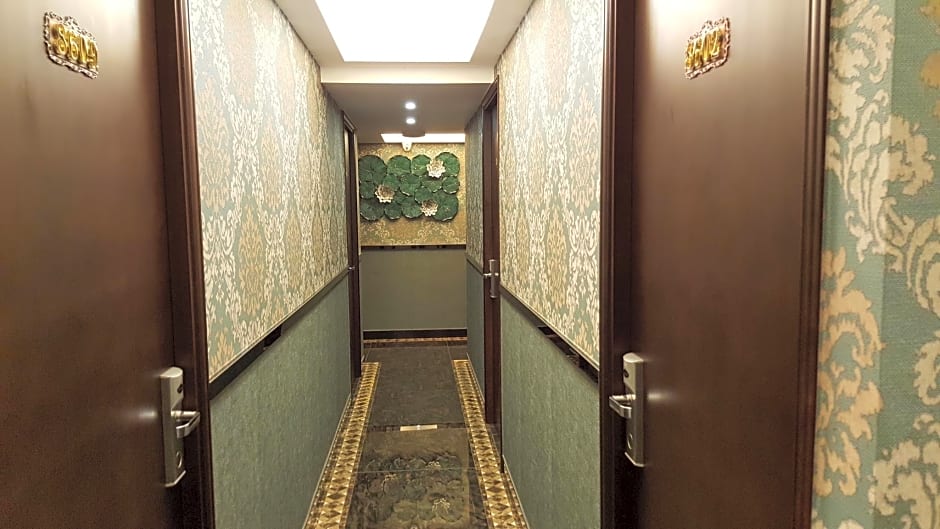 Seasons Hotel – Causeway Bay