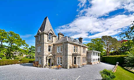 Knockendarroch Hotel