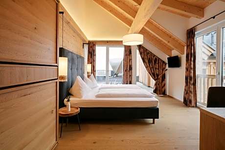 Penthouse Three-Bedroom Apartment with Private Sauna