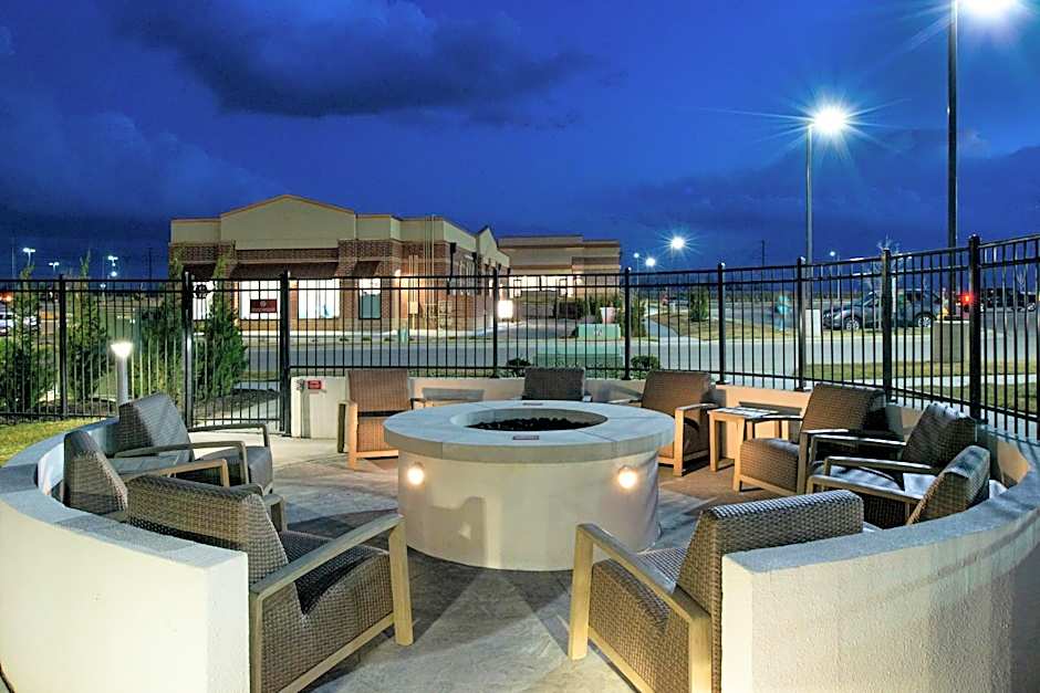 Four Points by Sheraton Olathe