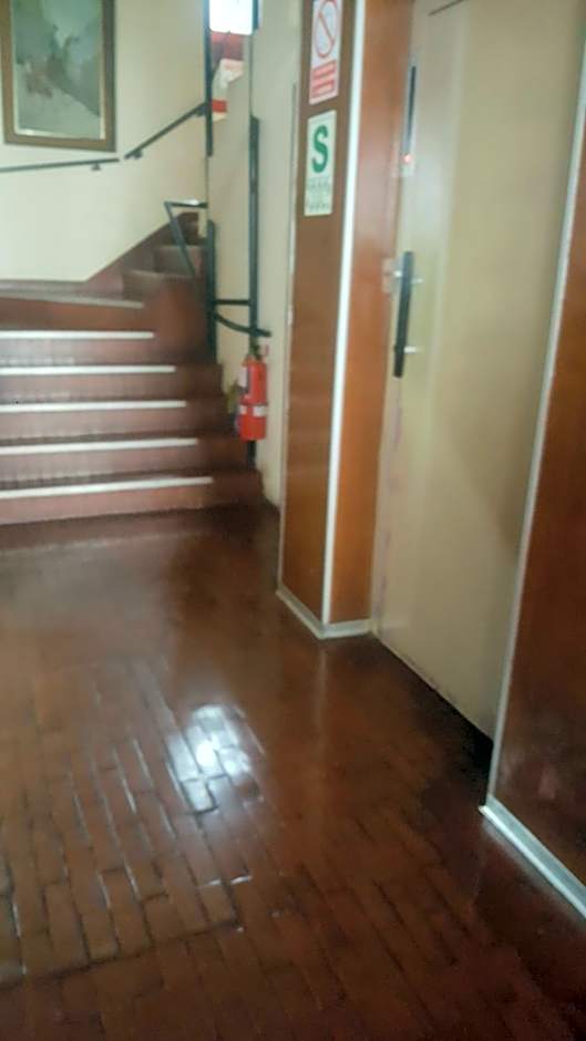 Suite Service Apart Hotel