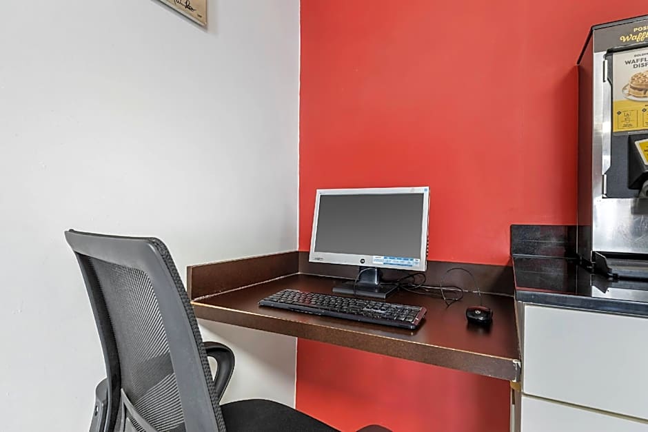 Econo Lodge Research Triangle Park