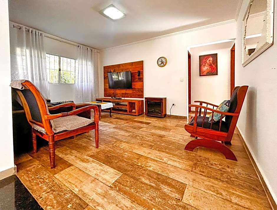 Casa de campo com Wi-Fi, piscina e churrasqueira