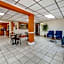 Econo Lodge Hays I-70