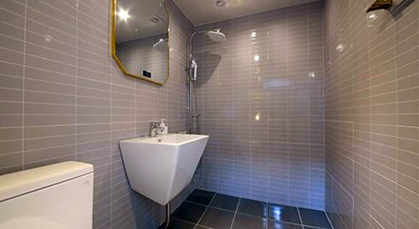 Busan Seomyeon Business Hotel J7                                                                