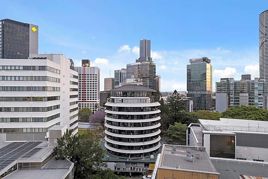 Madison Tower Mill Hotel