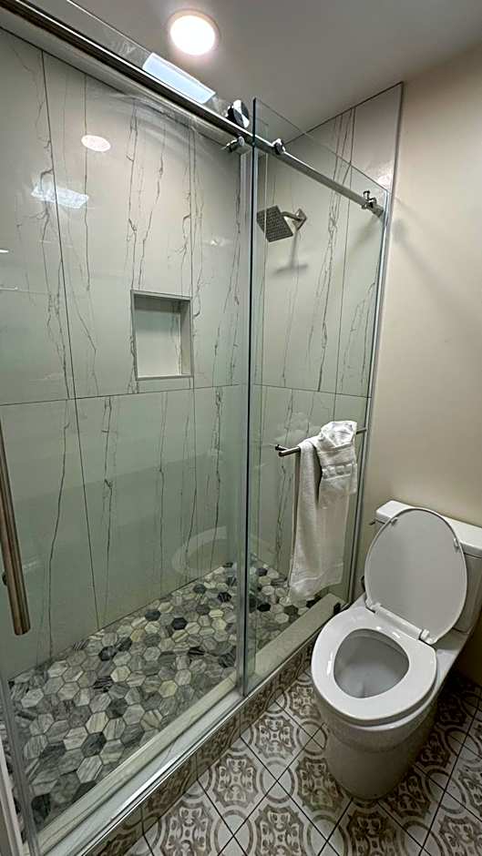 Costa Mesa Inn - Newport Beach Area