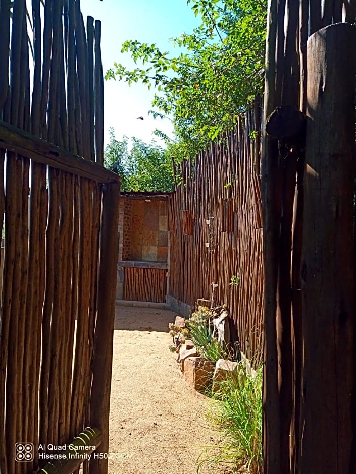 Leopards and Louries Bush Lodge