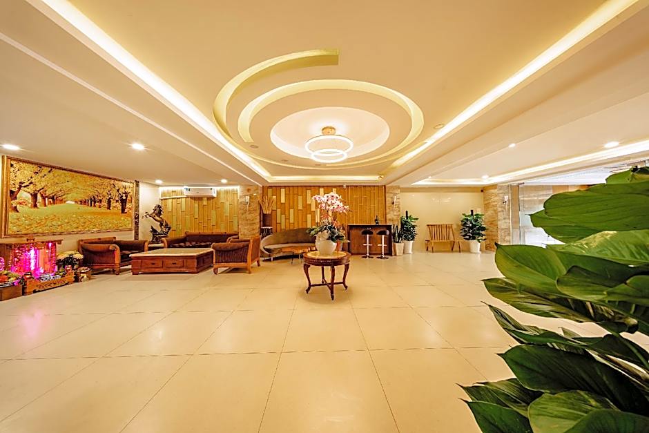 Happy Life Green Hotel