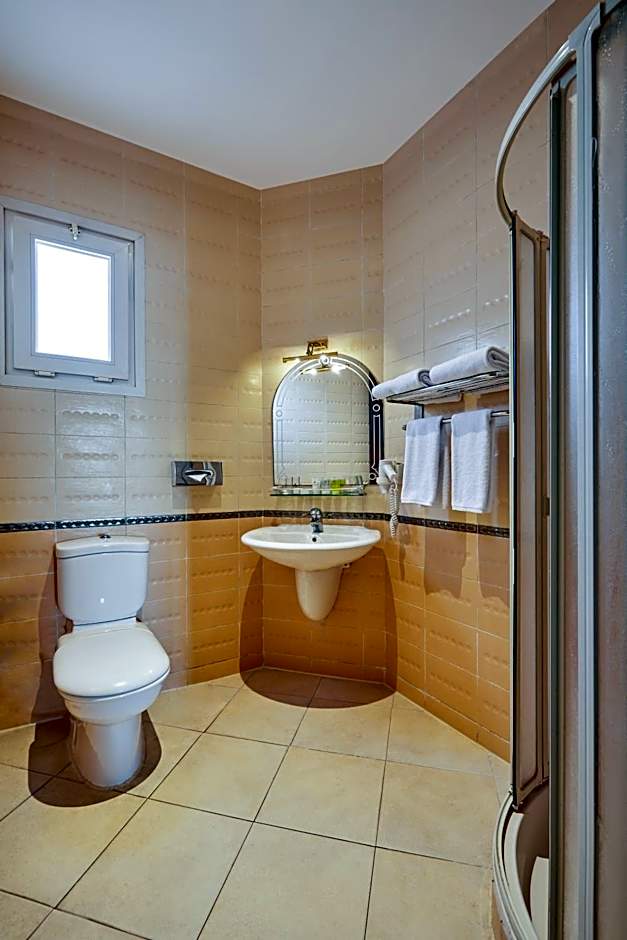 Golden Ocean Marina Hotel