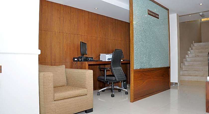 Phoenix Plaza Hotel Apartments