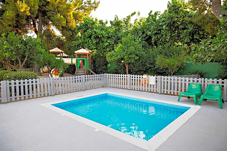 The Grove Seaside Hotel