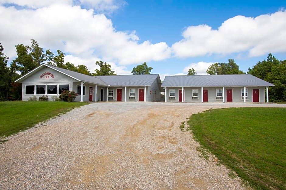 Cottonwood Inn