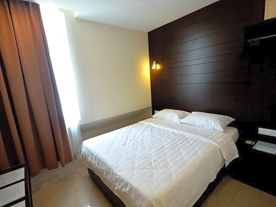 Cathay Hotel