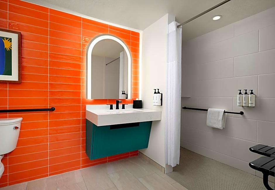 Holiday Inn Express Hotel & Suites Solana Beach-Del Mar By IHG