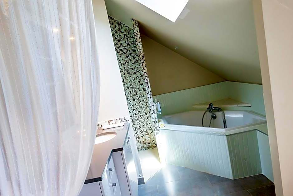 Chambres d'Hôtes et Suites à La Ferme de l'Oudon & SPA