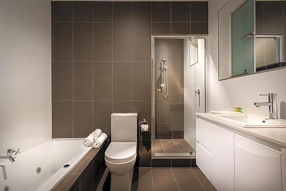 Crest On Barkly Serviced Apartments