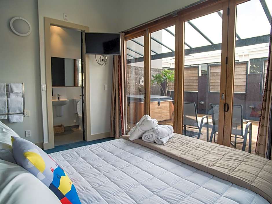 U Boutique Hotel, SureStay Collection by BW