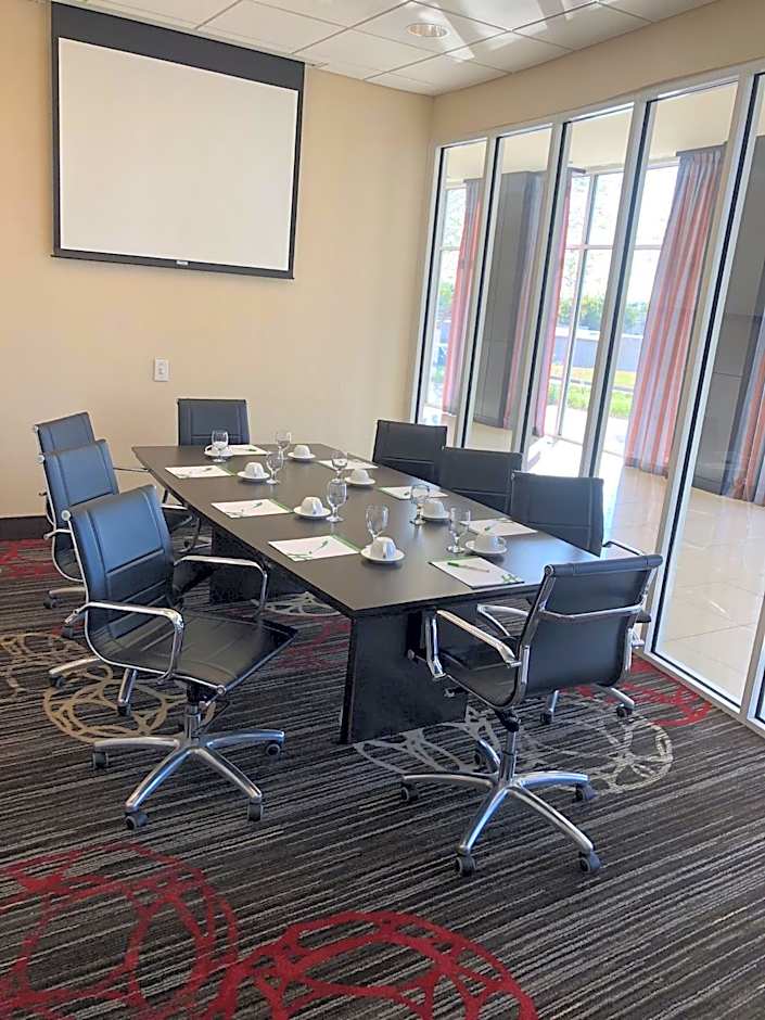 Holiday Inn Louisville Airport - Fair/Expo By IHG