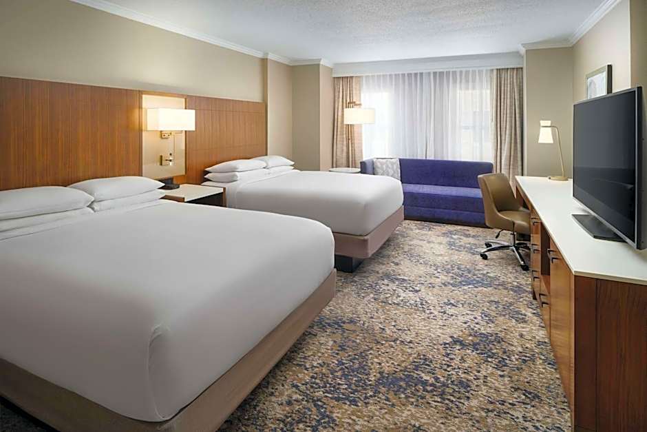Hilton New Orleans Riverside
