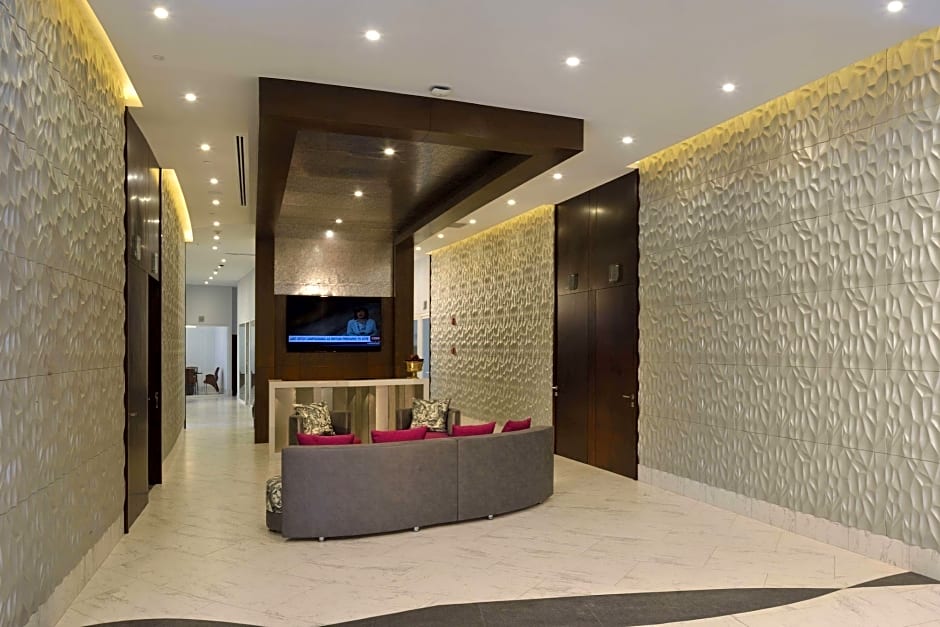 HS HOTSSON Hotel Silao