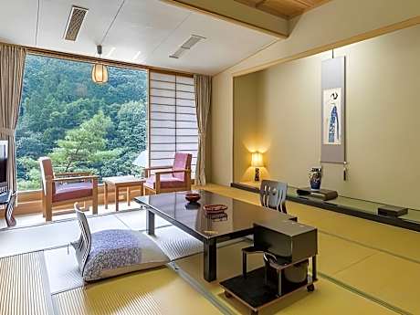 River View Japanese Style Room with 13.5 Tatami - Non-Smoking